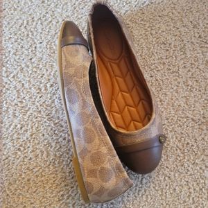 Coach Women's Brandi C Button Ballet Flats Shoes